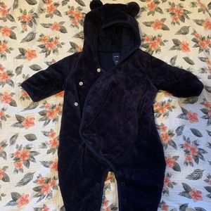Baby Gap baby Snowsuit size 3-6 months